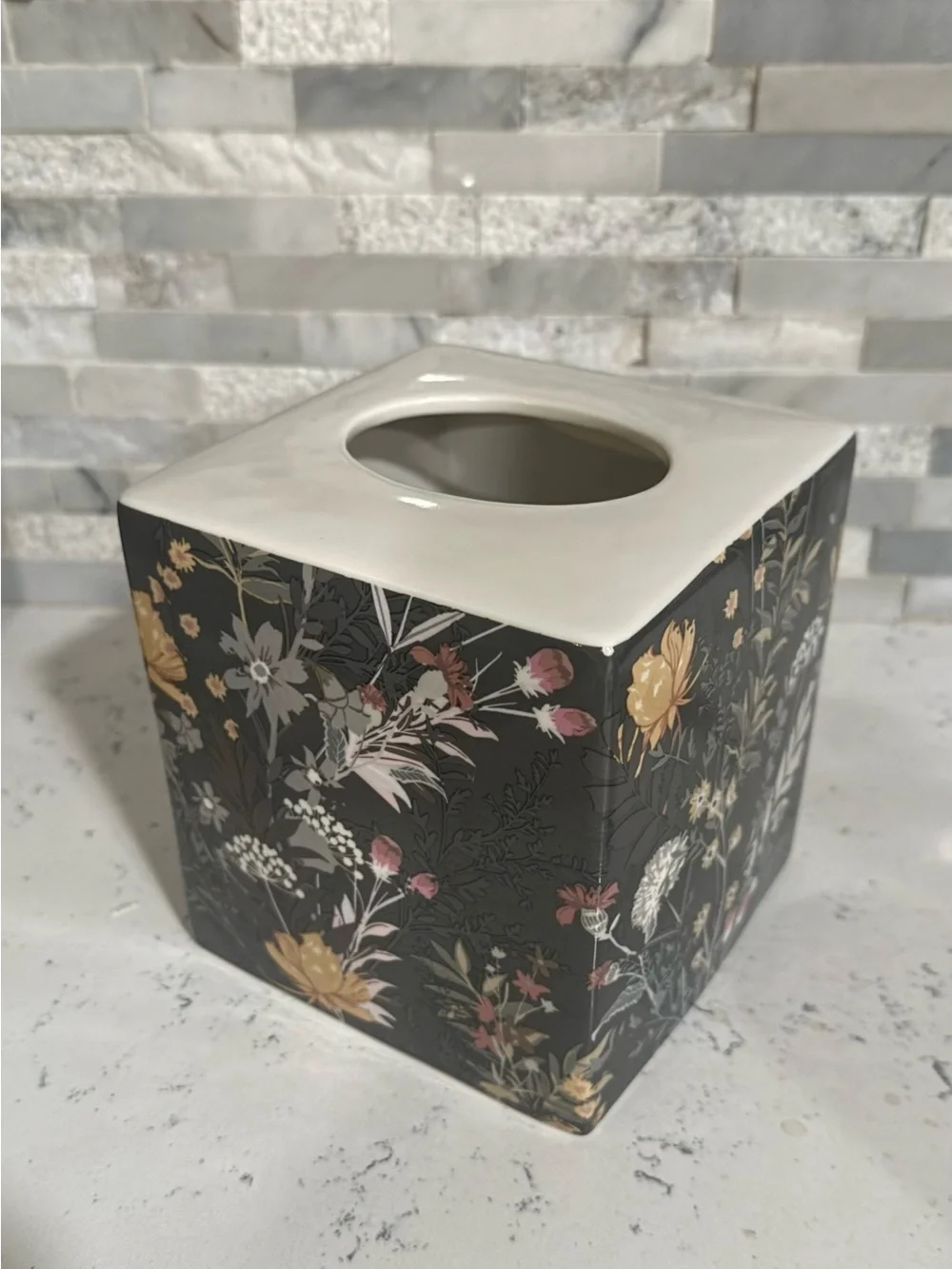 Floral Ceramic Bath Accessory Set in Charcoal - Brand: Kassatex